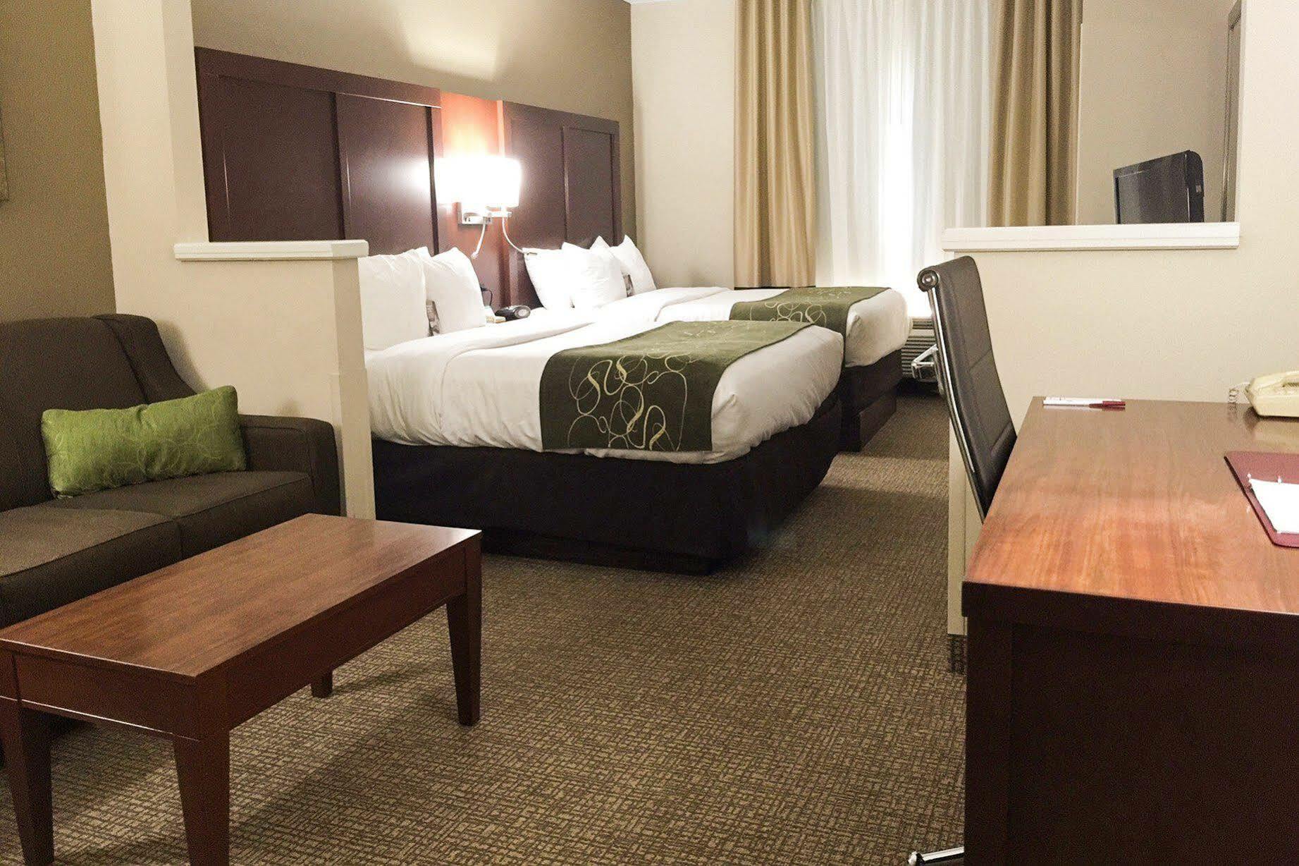 Comfort Suites Johnson City Near University Екстериор снимка